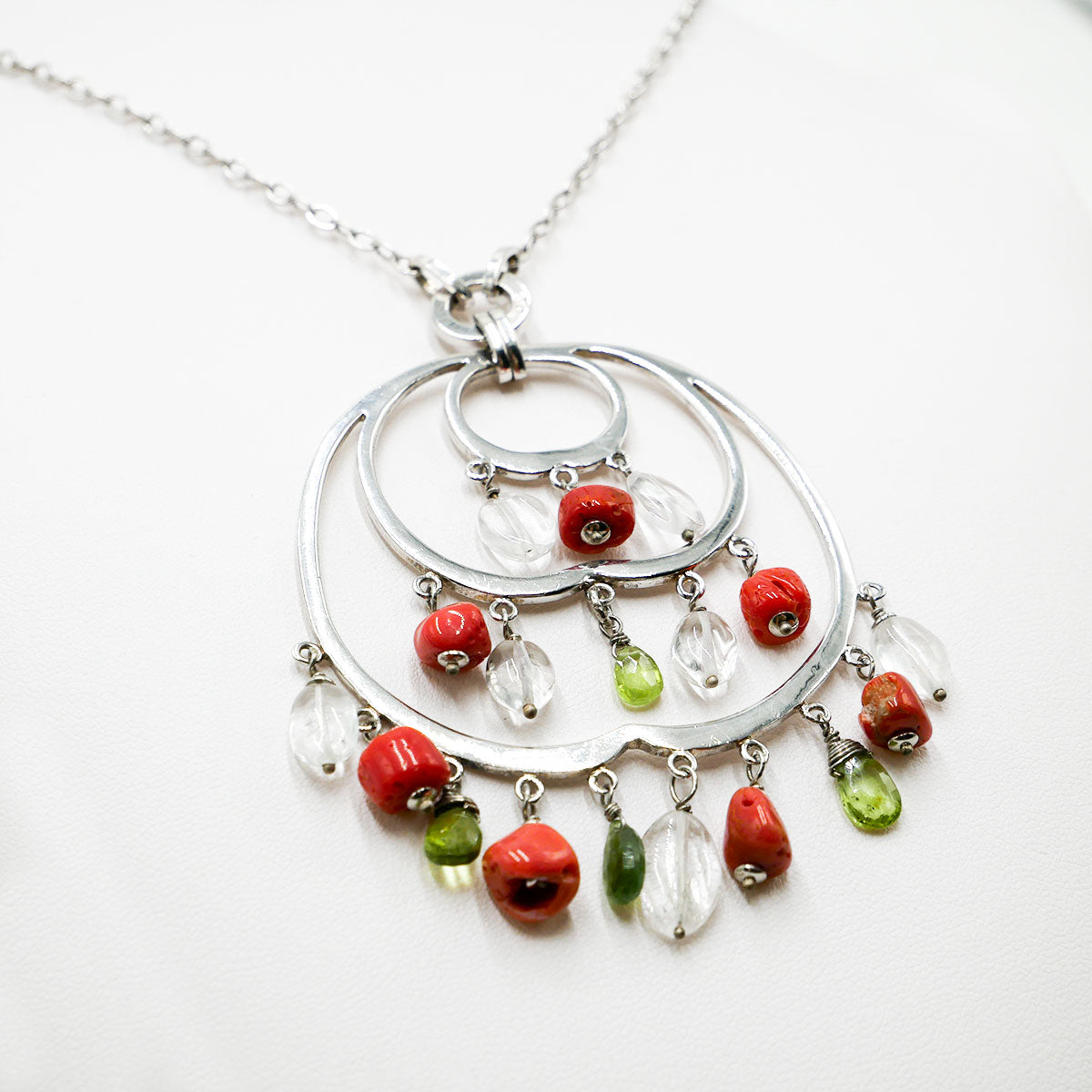 Collana con corallo rosso italiano e quarzo ialino