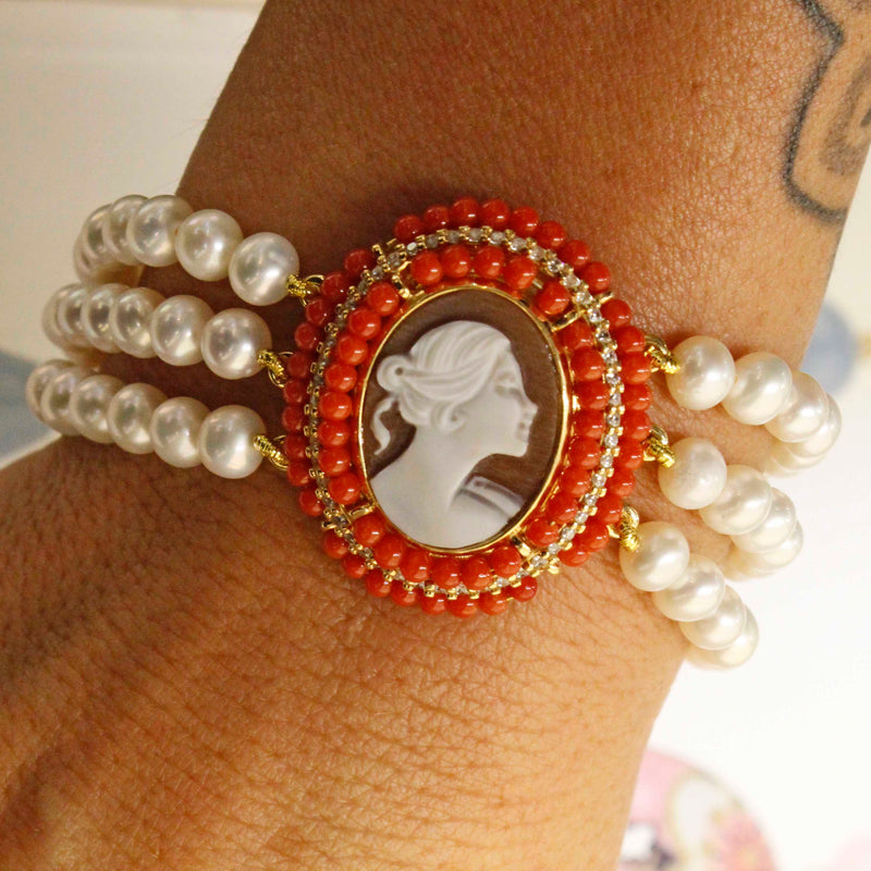 Bracciale a 3 fili di perle di acqua dolce