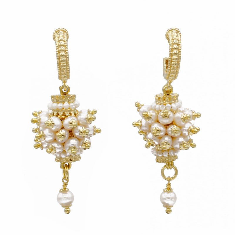 Orecchini in Oro giallo 750‰ Perle Piena Perlagione 7½x8mm Orecchini in Oro giallo 750‰ Perle Piena Perlagione 7½x8mm