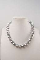 Collana di perle di acqua dolce grigia