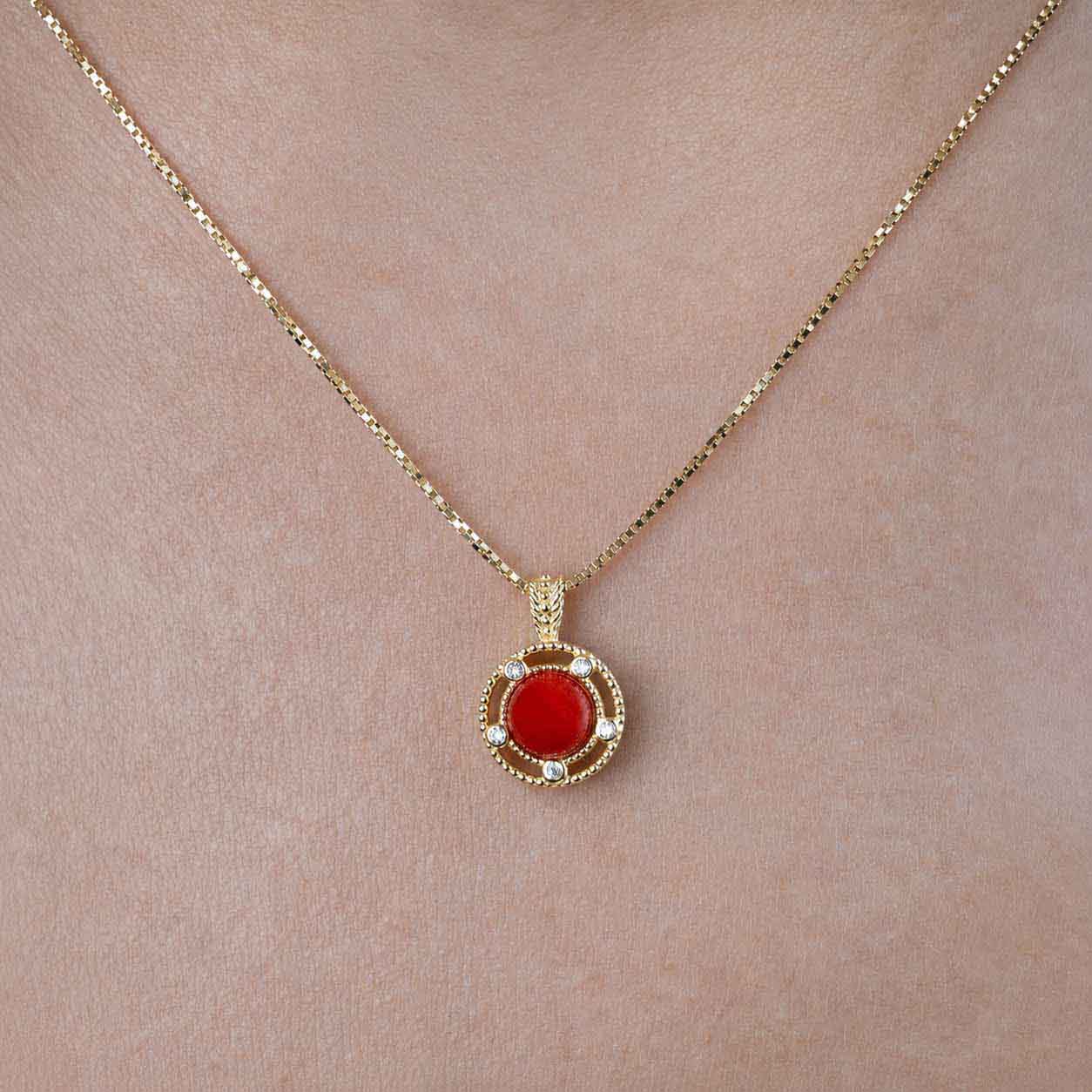 Collana con corallo rosso