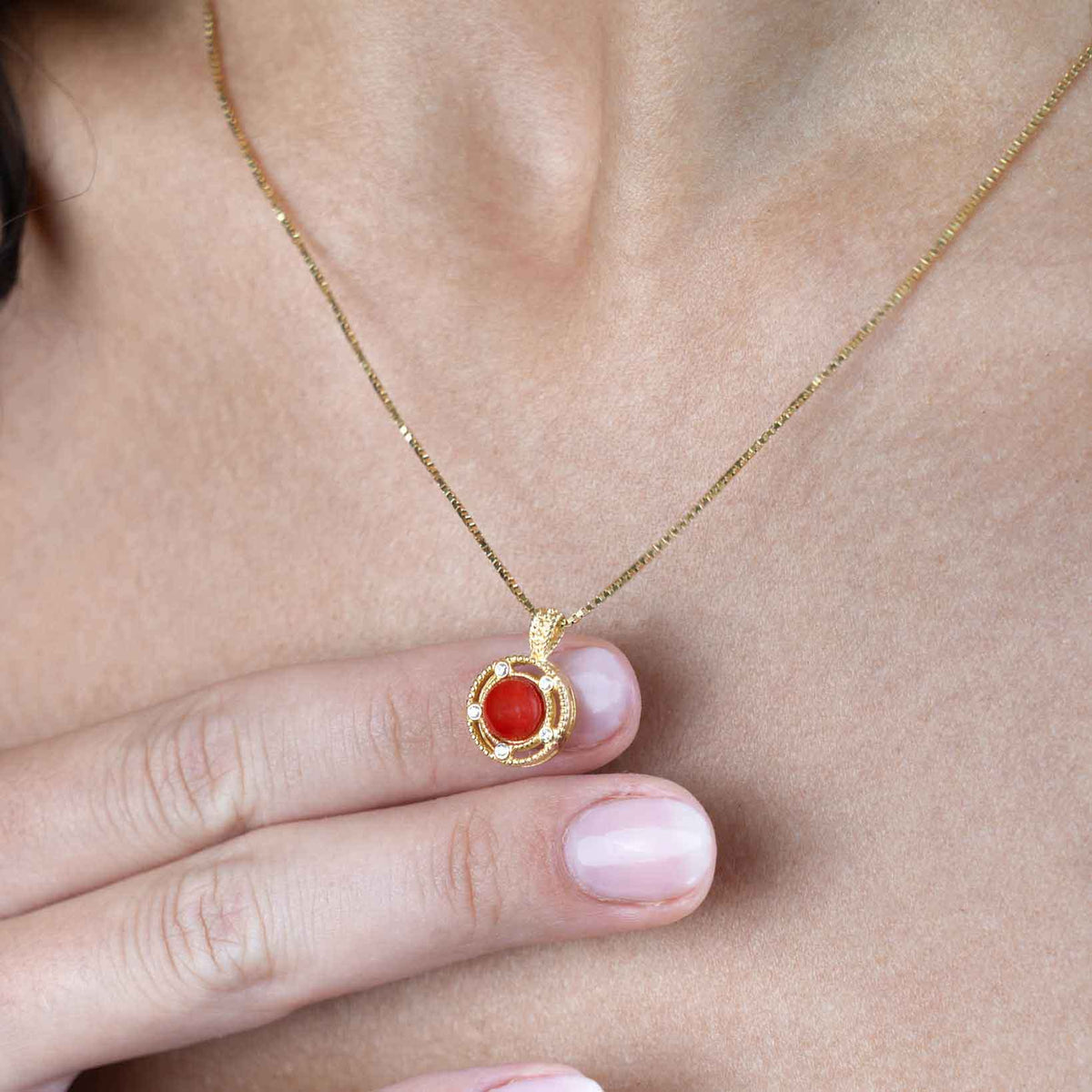 Collana con corallo rosso