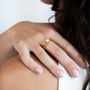 Anello con perla e zirconi