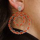 Orecchini a cerchio con corallo rosso