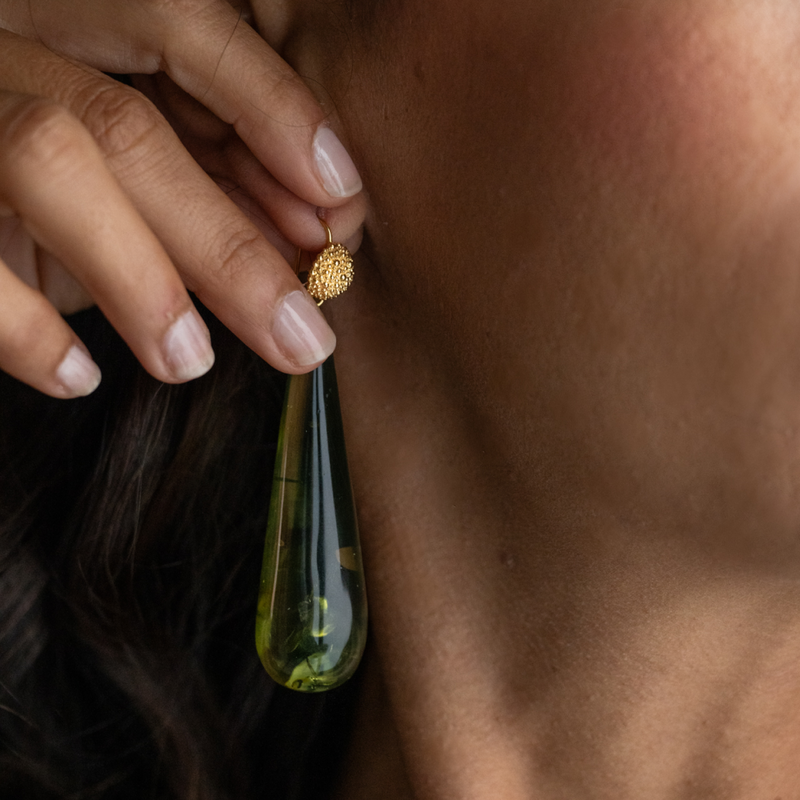 Orecchini a goccia con ambra verde messicana