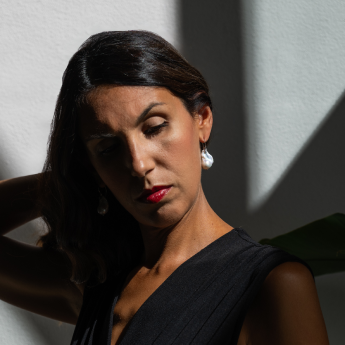 Orecchini con perla barocca