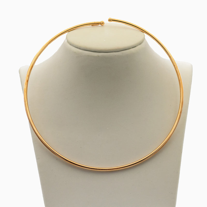 Collana in argento rigida