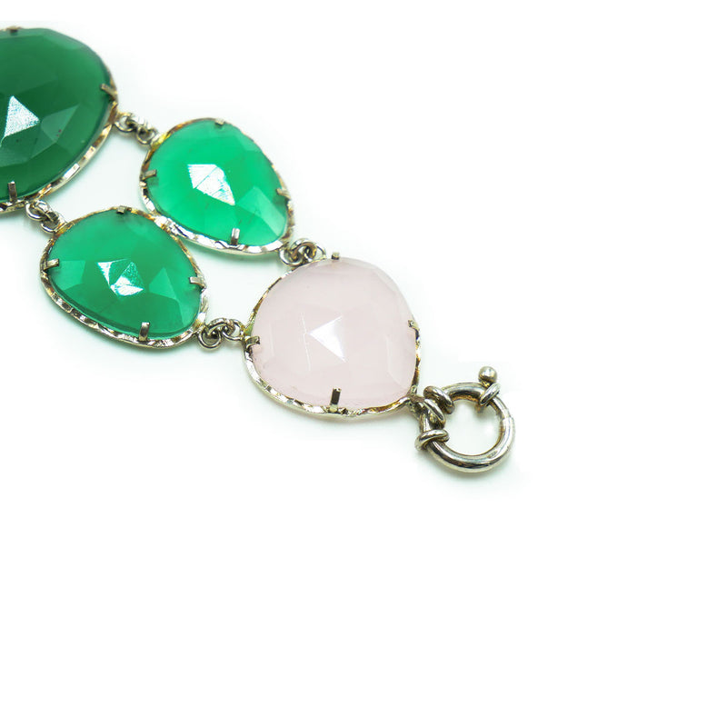 Bracciale con quarzi verdi, rosa e perle