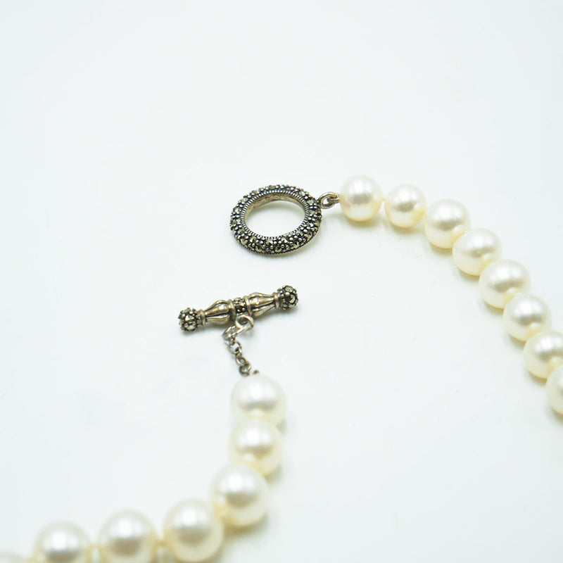 Collana in stile antico con perle e marcassiti