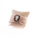 Bracciale a 5 fili con quarzo rosa, cammeo e tormaline