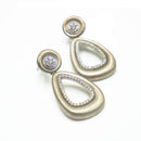 orecchini argento satinato e zirconi