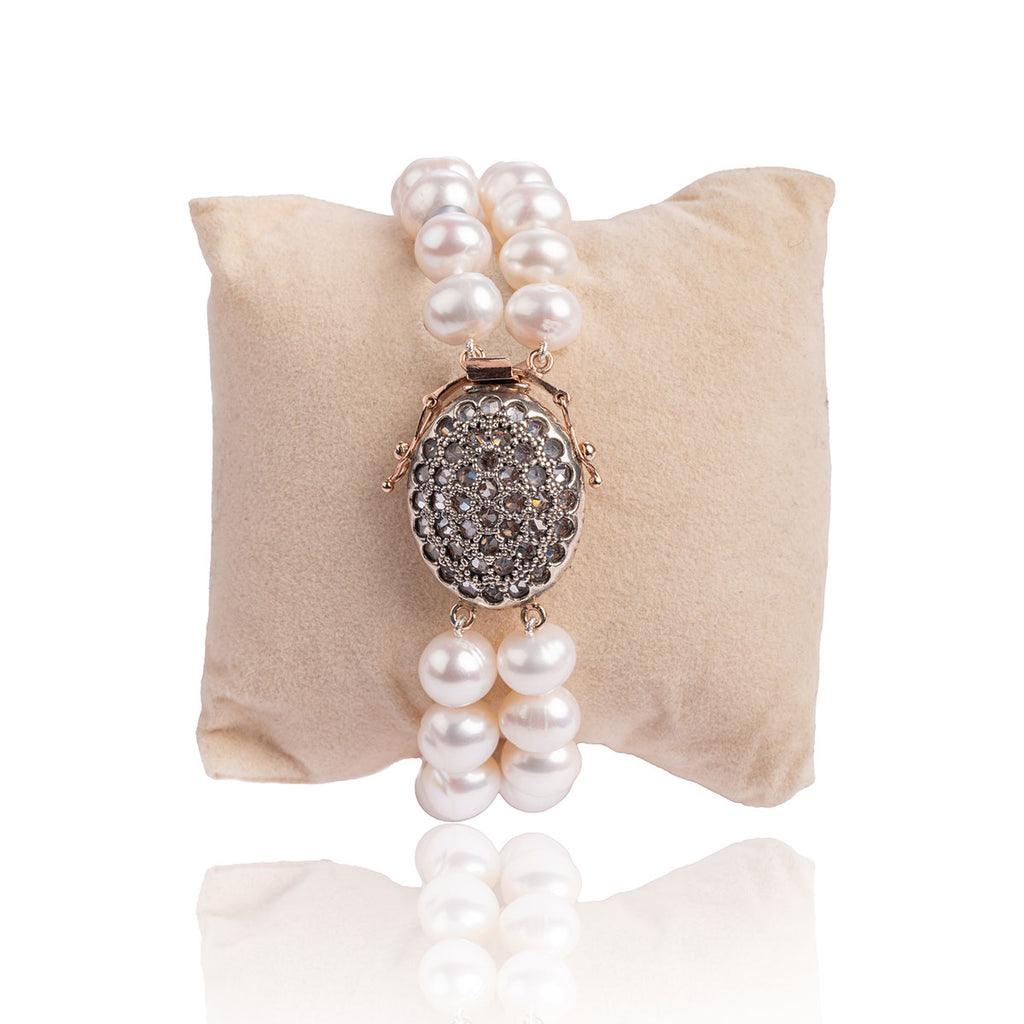 Bracciale multifilo di perle d'acqua dolce: pietre preziose e Bracciale multifilo di perle d'acqua dolce: pietre preziose e