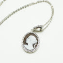 Collana con cammeo inciso in argento e zirconi